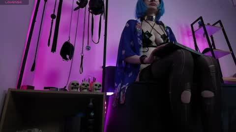 Snapshot of cyberxgoddess_ chatting on 19, 4, 2026 Lily Goddess online show from 19, 4, 2026