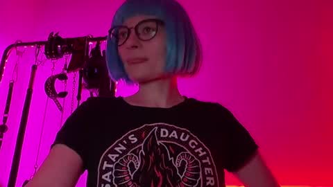 Snapshot of cyberxgoddess_ chatting on 7, 6, 2026 Lily Goddess online show from 7, 6, 2026