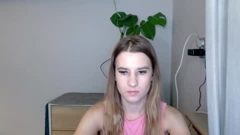 Snapshot of cyntianatural chatting on 13, 2, 2025 CyntiaNatural online show from 13, 2, 2025