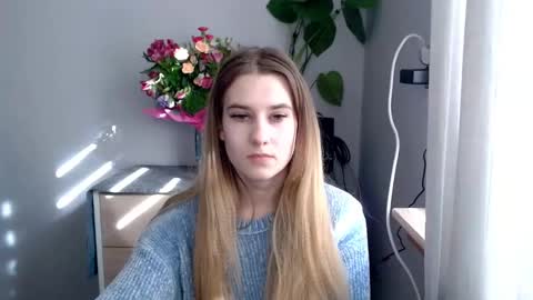 Snapshot of cyntianatural chatting on 20, 2, 2025 CyntiaNatural online show from 20, 2, 2025