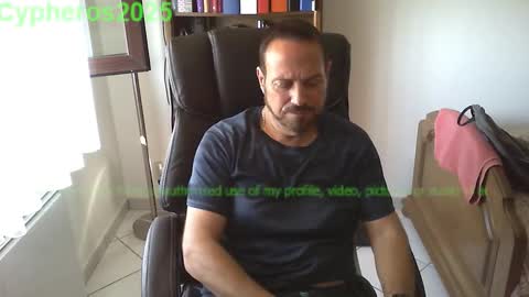 Snapshot of cypheros2025 chatting on 19, 9, 2025 Chris online show from 19, 9, 2025