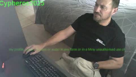 Snapshot of cypheros2025 chatting on 6, 11, 2025 Chris online show from 6, 11, 2025