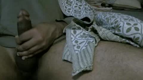 Snapshot of cyrus225 chatting on 3, 12, 2025 cyrus225 online show from 3, 12, 2025