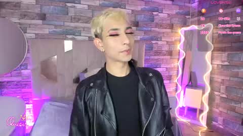 Snapshot of cyrus_tay chatting on 7, 6, 2026 cyrus_tay online show from 7, 6, 2026