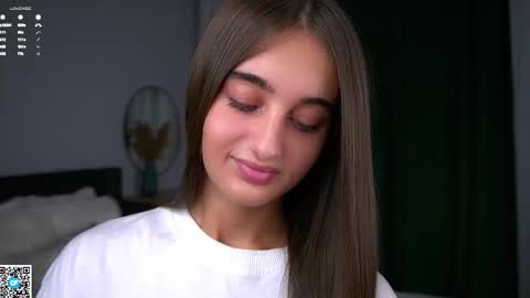 Isabella online show from 8, 11, 2025