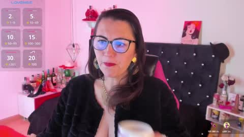 Mia  online show from 15, 2, 2025