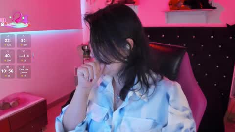 Mia  online show from 30, 9, 2025