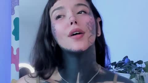 Darlene online show from 8, 3, 2025