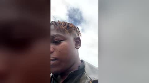 Snapshot of dad_tothesehoes chatting on 3, 3, 2026 dad_tothesehoes online show from 3, 3, 2026