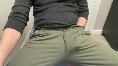 daddnextdoor online show from 3, 2, 2026