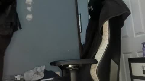 Cinnam0nRod online show from 9, 11, 2025