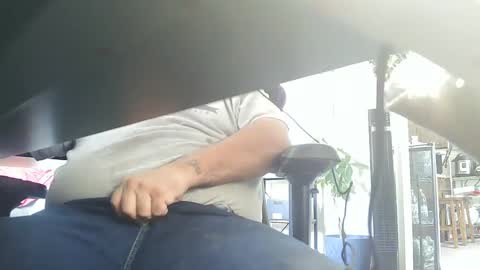 Snapshot of daddys_belthand chatting on 8, 9, 2025 daddys_belthand online show from 8, 9, 2025