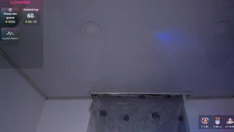 Snapshot of daddyspetite_ chatting on 16, 7, 2026 Lili online show from 16, 7, 2026