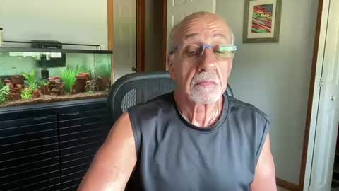 Snapshot of daddyweis chatting on 1, 8, 2026 daddyweis online show from 1, 8, 2026