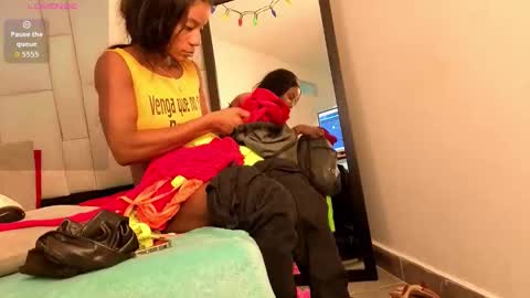 daffnelewis online show from 19, 12, 2025