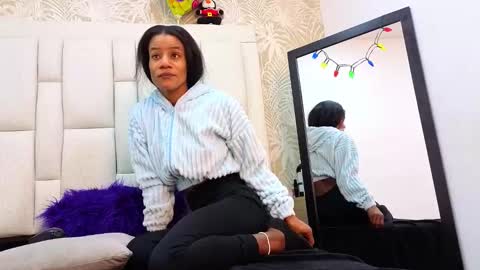 daffnelewis online show from 7, 1, 2026