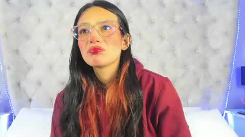 Snapshot of dafne_bss chatting on 17, 6, 2026 dafne_bss online show from 17, 6, 2026