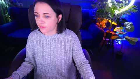 Dafni Mon online show from 13, 1, 2025