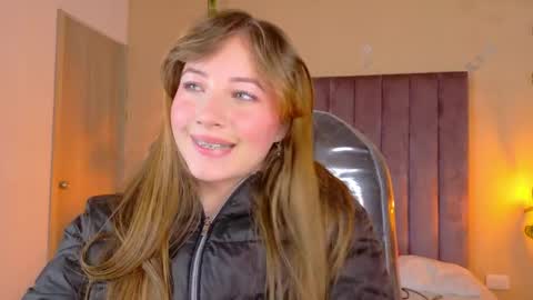 Dahlia online show from 11, 4, 2026