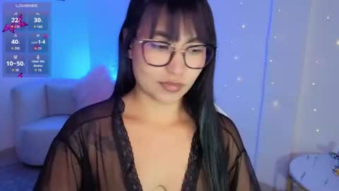 Snapshot of dahlienne_vianne chatting on 9, 8, 2026 Nicole online show from 9, 8, 2026