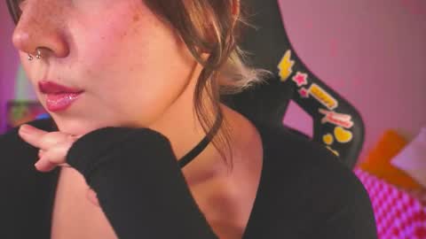 Cute DianaOnline mostly at 8pm-0000 am UK TimeTuesday and Wednesday off online show from 19, 9, 2025