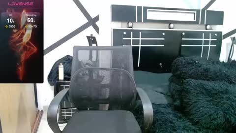 Snapshot of daimon_rock01 chatting on 8, 3, 2025 felipe online show from 8, 3, 2025