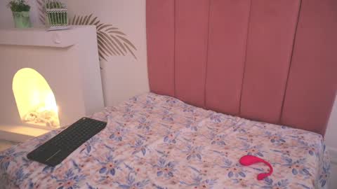 Lauren            online show from 6, 3, 2025