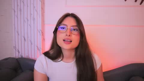 Lauren            online show from 19, 12, 2025