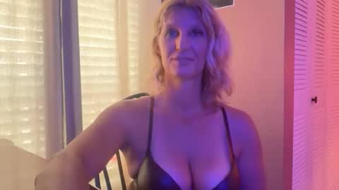 Daisy137 online show from 5, 3, 2026