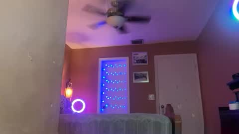 Daisy137 online show from 10, 4, 2026