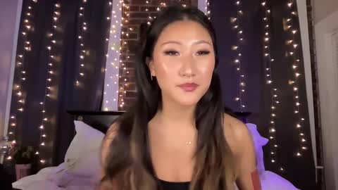 Daisy Kim online show from 1, 3, 2025