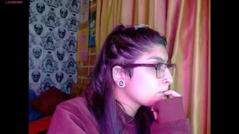    --  -- help me reach 100 hands up  online show from 26, 11, 2025