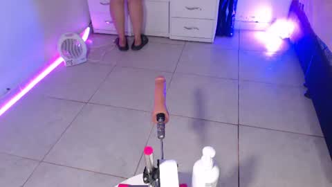 Snapshot of dakkotta_curvy chatting on 6, 7, 2026 VALENTINA online show from 6, 7, 2026