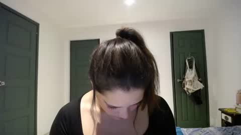 IG  dakotasofiaa online show from 26, 3, 2026