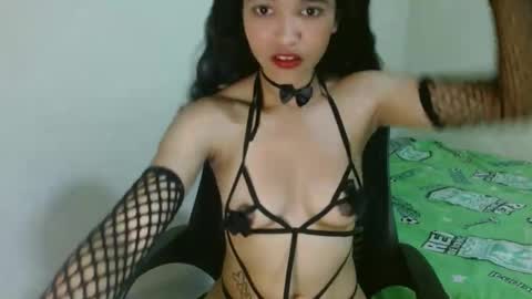 Dakota And Bellamy online show from 9, 1, 2025