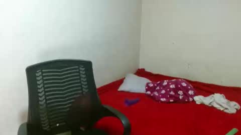 Dakota And Bellamy online show from 29, 1, 2025