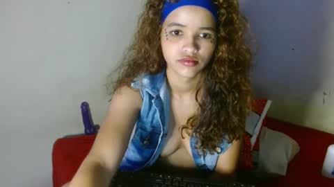 Dakota And Bellamy online show from 27, 2, 2025