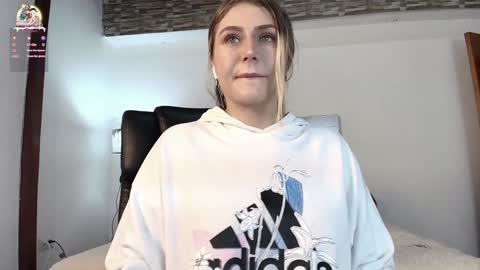 dakotarobbins_ online show from 28, 12, 2024