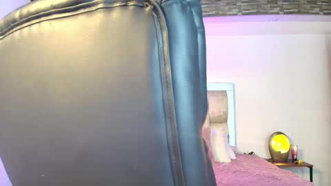 dakotarobbins_ online show from 3, 2, 2025