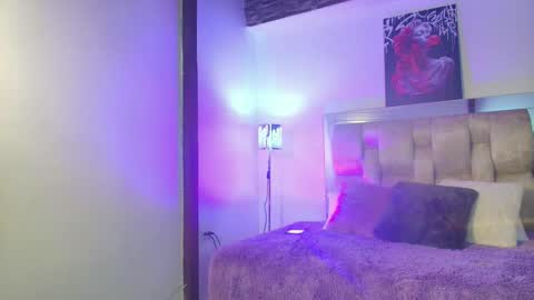 dakotarobbins_ online show from 1, 3, 2025