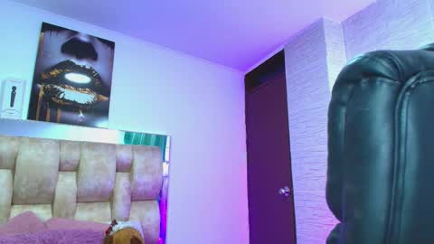 dakotarobbins_ online show from 9, 9, 2025