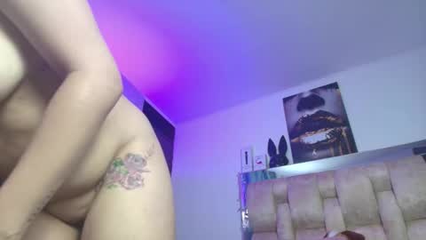 dakotarobbins_ online show from 19, 11, 2025