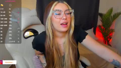 Snapshot of dakottaa__ chatting on 25, 6, 2026 dakottaa__ online show from 25, 6, 2026