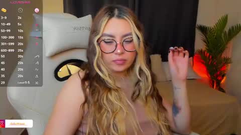Snapshot of dakottaa__ chatting on 5, 7, 2026 dakottaa__ online show from 5, 7, 2026
