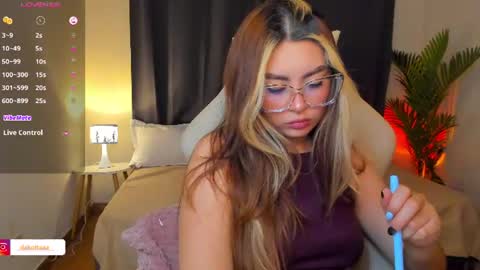 Snapshot of dakottaa__ chatting on 8, 7, 2026 dakottaa__ online show from 8, 7, 2026