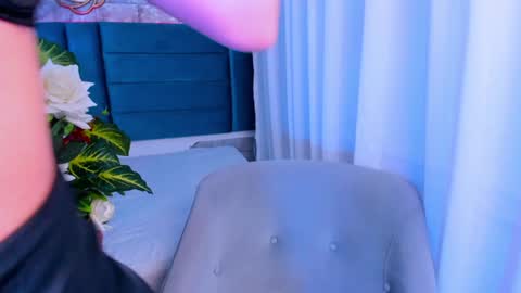   online show from 19, 1, 2025