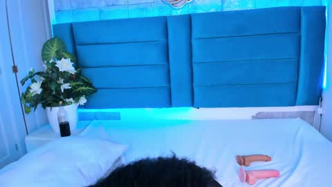   online show from 31, 1, 2025