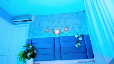   online show from 22, 2, 2025