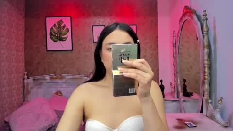 Snapshot of dali_collin chatting on 11, 11, 2025 dali_collin online show from 11, 11, 2025