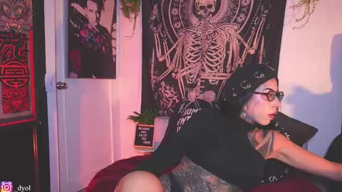 dalia_vorhees online show from 17, 2, 2026